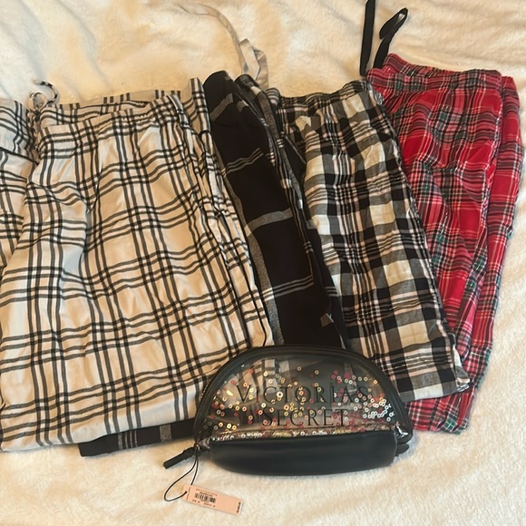Victoria Secret Pajama Bottoms lot of 4 with new makeup case - Picture 1 of 5